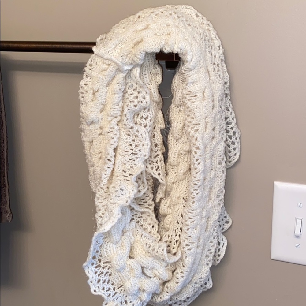 Infinity scarf